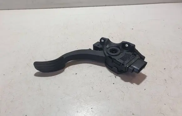 Volvo XC60 Accelerator throttle pedal 31329057 6PV01083400 C95YE03
