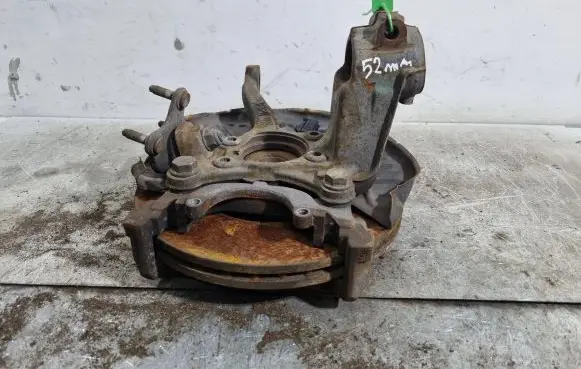 Skoda Octavia Mk2 (1Z) Front wheel hub spindle knuckle 1K05P