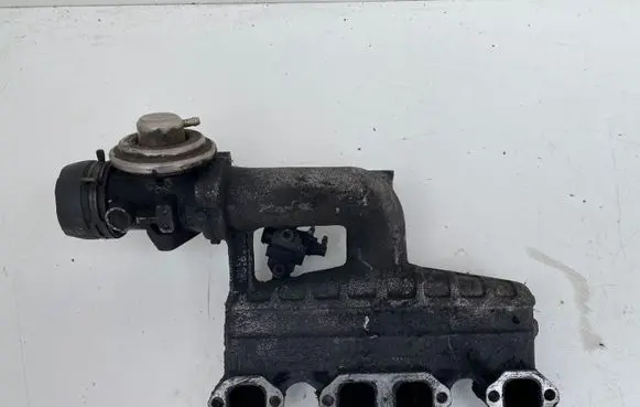 Skoda Octavia Mk1 (1U) Intake manifold 038131501E