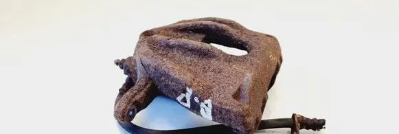 Toyota Corolla Verso AR10 Front brake caliper