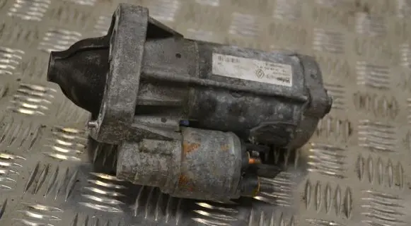 Renault Trafic III (X82) Starter motor 233000106R