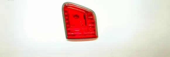 Toyota Avensis T270 Tailgate rear/tail lights