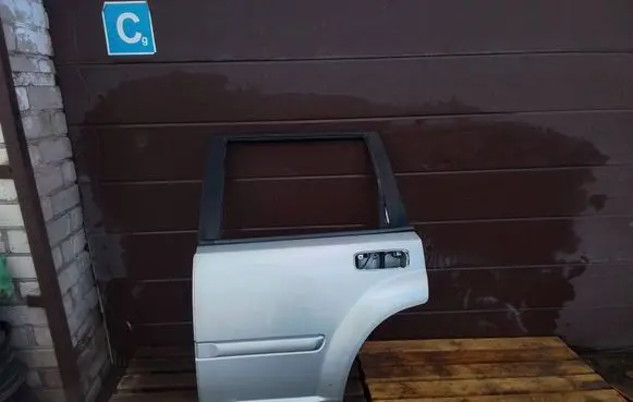 Rear door