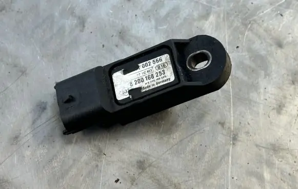 Renault Scenic II - Grand scenic II Air pressure sensor 8200168253