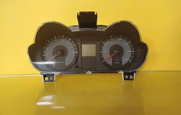 Mitsubishi Colt Speedometer (instrument cluster) 8100B022H