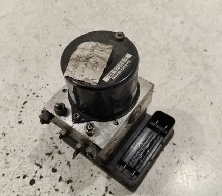 Ford Focus ABS Pump 10096001413 8M512C405EA