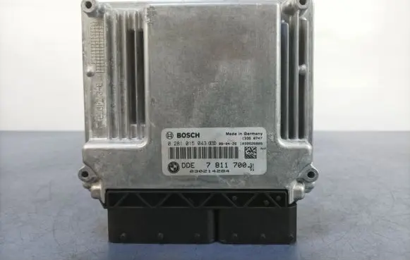 BMW 5 E60 E61 Engine control unit/module ECU 7811700