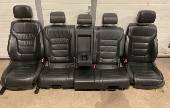 Volkswagen Touareg II Seat set 