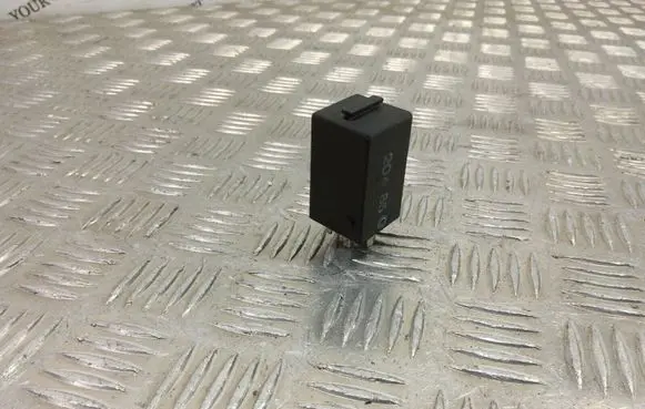 BMW 5 E34 Other relay 1388546