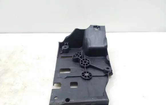 Land Rover Range Rover Sport L320 Battery bracket DWM500031