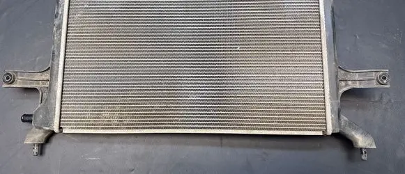 Toyota Hilux (AN120, AN130) Intercooler radiator GT4221367200 0E01 PA610GF30