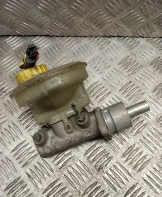 Seat Ibiza II (6k) Master brake cylinder