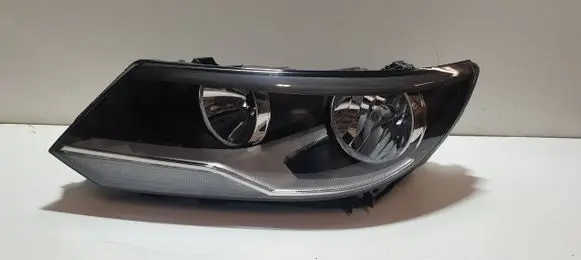Volkswagen Tiguan Headlight/headlamp 1864224506 12272410 01000102