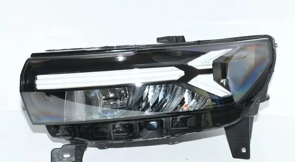 Dacia Duster III Headlight/headlamp 260603515R