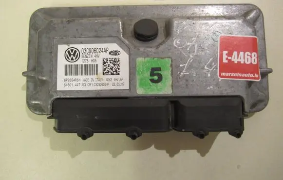 Volkswagen Polo Engine control unit/module 03C906024AP