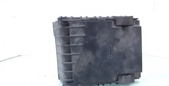 Volkswagen Caddy Fuse box cover 1K0937132F