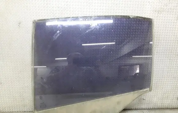 Seat Toledo II (1M) Rear door window glass
