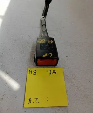 Audi A3 S3 8P Front seatbelt buckle 8P0857755
