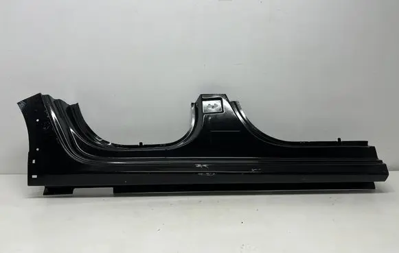 Peugeot 208 II Other sill/pillar trim element 1686221180
