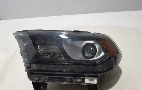 Dodge Durango Headlight/headlamp 68423853AE