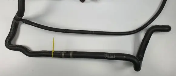 Mercedes-Benz S W220 Engine coolant pipe/hose A2208301796