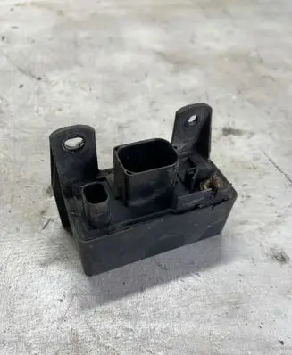 Mercedes-Benz E W211 Glow plug pre-heat relay