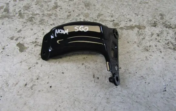 Volkswagen Golf VII Fender mounting bracket 5G0821136C