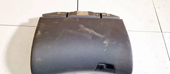 Volvo V70 Glove box 8650374 3865