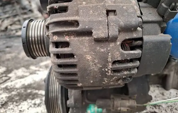 Citroen C8 Generator/alternator 9646321780