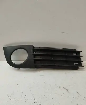 Audi A6 S6 C5 4B Front fog light trim/grill 4B0807682T 013076