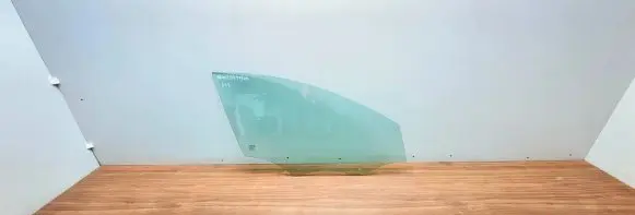 Volvo V60 Front door window glass four-door 43R001106 E000186 DOT57M53AS2