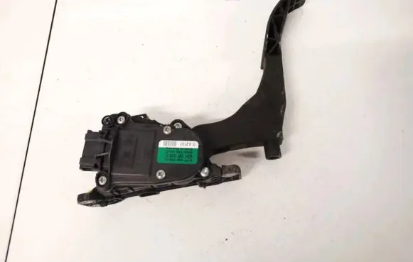 Skoda Roomster (5J) Accelerator throttle pedal 6Q1721503C 6PV00849601