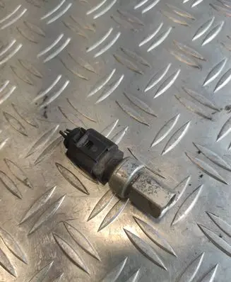 Air conditioning (A/C) pressure sensor