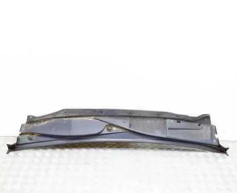 Cadillac SRX Wiper trim 15905796 184695047