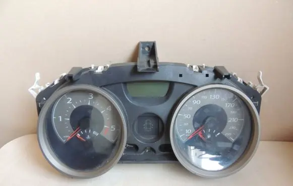 Renault Megane II Speedometer (instrument cluster) 8200408787 4BBJ000917 89170002