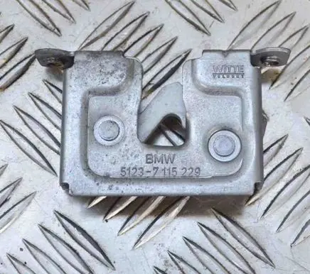 BMW X1 E84 Engine bonnet/hood lock/catch 7115229