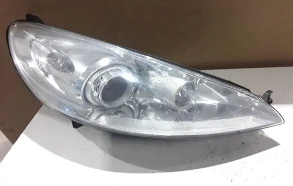 Peugeot 407 Headlight/headlamp