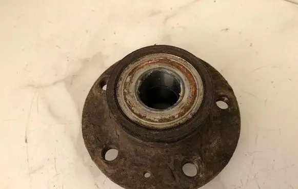 Audi A4 S4 B8 8K Rear wheel ball bearing 