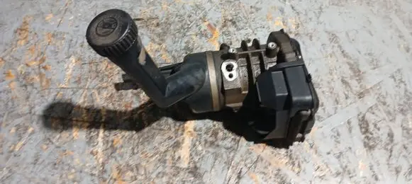 Citroen C4 Grand Picasso Power steering pump 9685051580
