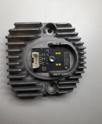 BMW M5 F90 LED ballast control module 1039001 161112L 161112R