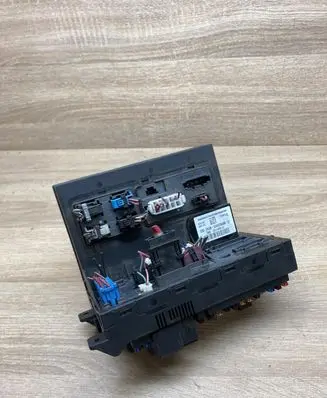 Mercedes-Benz E W211 Fuse module 2115457101