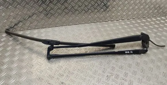 Toyota Yaris Windshield/front glass wiper blade 