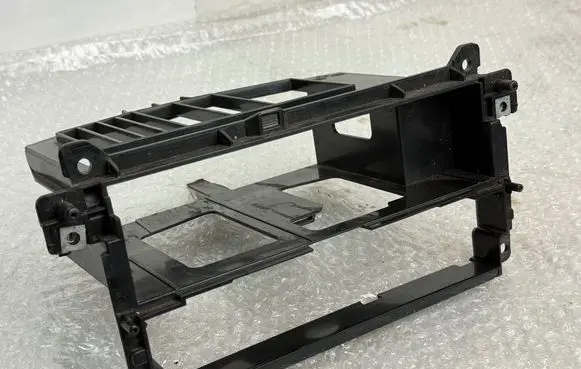 BMW 3 E46 Radio/GPS head unit trim 51458196112 8196112 8237560