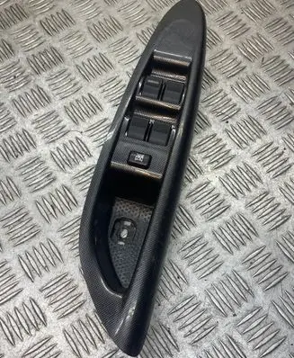 Mazda MPV Front door window switch trim LC85684L6