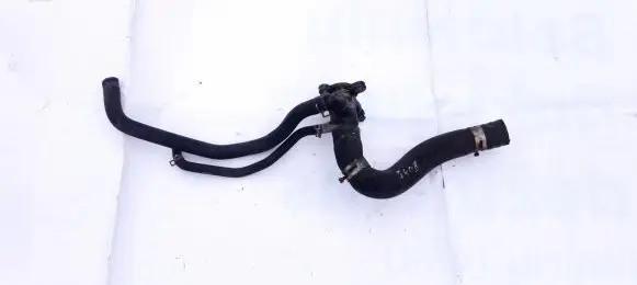 Suzuki Swift I Engine coolant pipe/hose