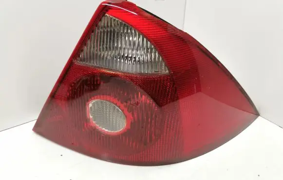 Ford Mondeo Mk III Rear/tail lights 3S7113404A