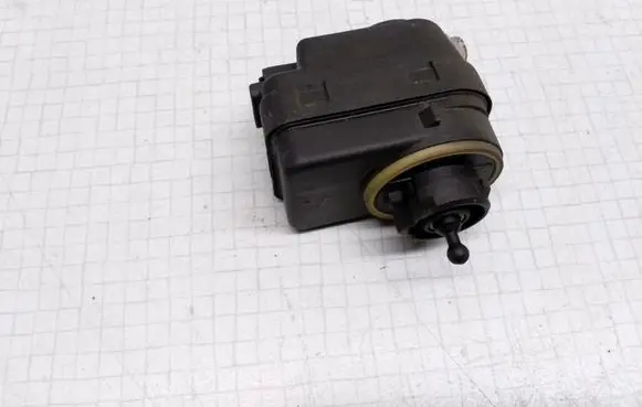Citroen Evasion Headlight level adjustment motor 