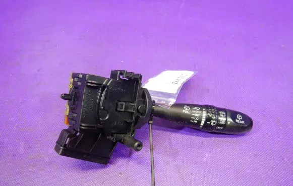 Hyundai Getz Wiper turn signal indicator stalk/switch 32933A