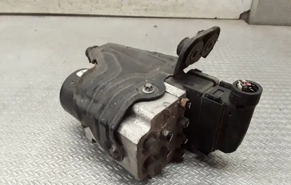 Cadillac BLS ABS Pump 15114101F 54084735D 15052401