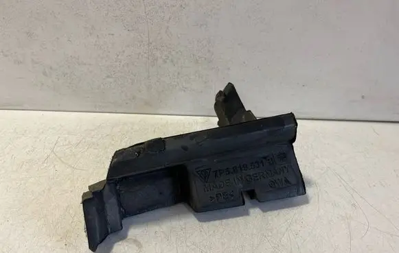 Porsche Cayenne (92A) Fender foam support/seal 7P5819531B
